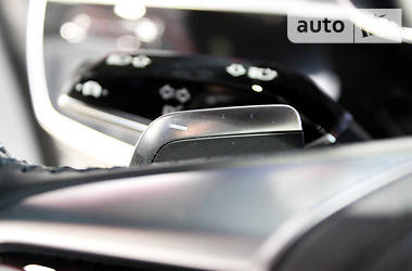 Седан Audi A8 2017 в 