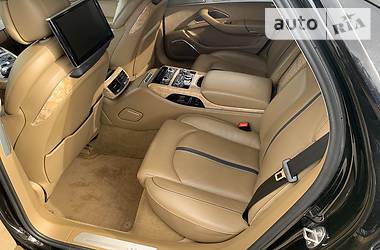 Седан Audi A8 2012 в 