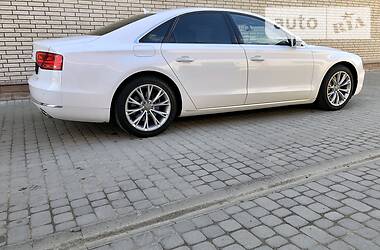Седан Audi A8 2013 в Черновцах