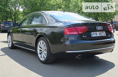 Седан Audi A8 2012 в Киеве