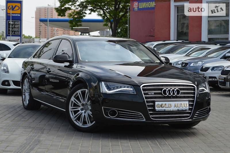 Седан Audi A8 2012 в Одесі