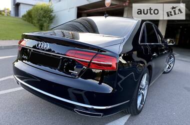 Седан Audi A8 2016 в Киеве