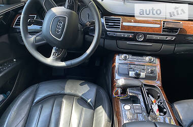 Седан Audi A8 2011 в Киеве