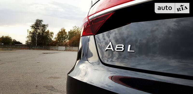 Седан Audi A8 2016 в Сумах
