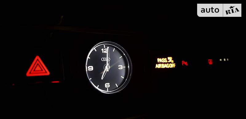Седан Audi A8 2016 в Сумах