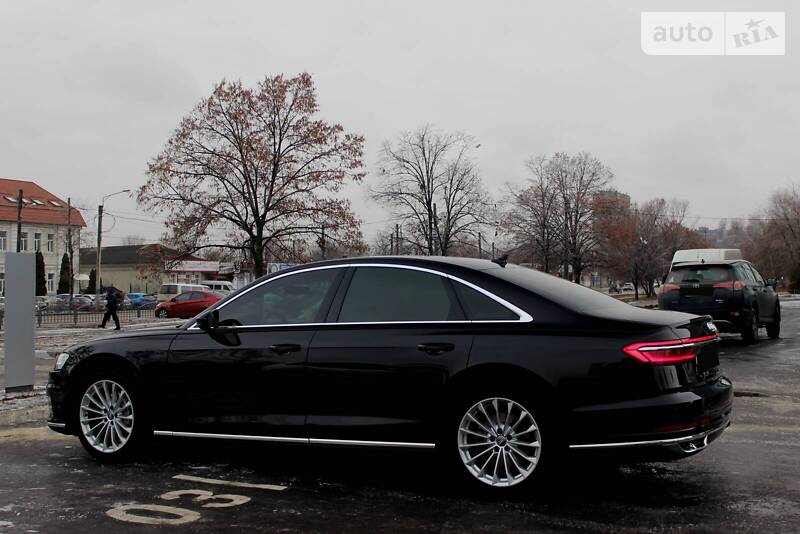 Седан Audi A8 2018 в Харькове