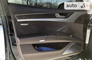 Седан Audi A8 2014 в Рівному