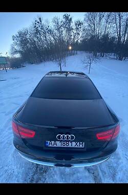Седан Audi A8 2013 в Киеве