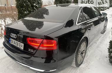 Седан Audi A8 2012 в Виннице