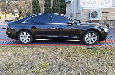 Седан Audi A8 2012 в Луцке