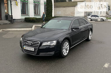 Седан Audi A8 2012 в 