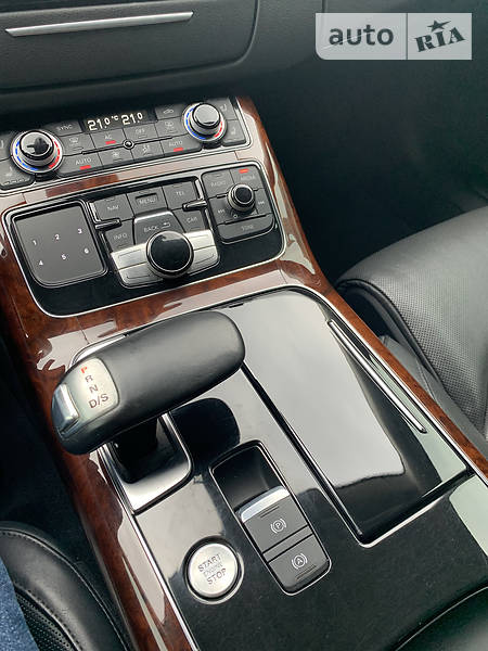 Седан Audi A8 2012 в Киеве