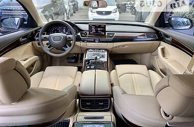 Седан Audi A8 2013 в Киеве