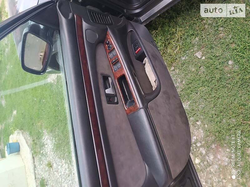 Седан Audi A8 2001 в Борщеві