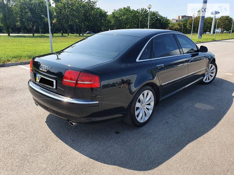 Седан Audi A8 2008 в Днепре