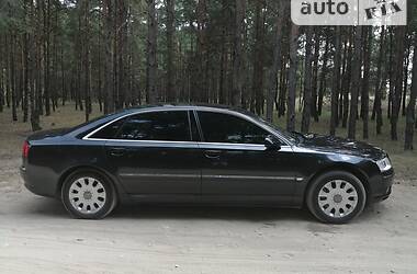 Седан Audi A8 2004 в 