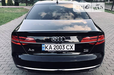 Седан Audi A8 2014 в Києві