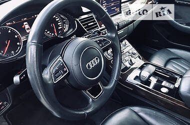 Седан Audi A8 2014 в Києві