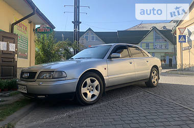 Седан Audi A8 1997 в Львове