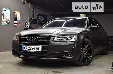 Седан Audi A8 2015 в 