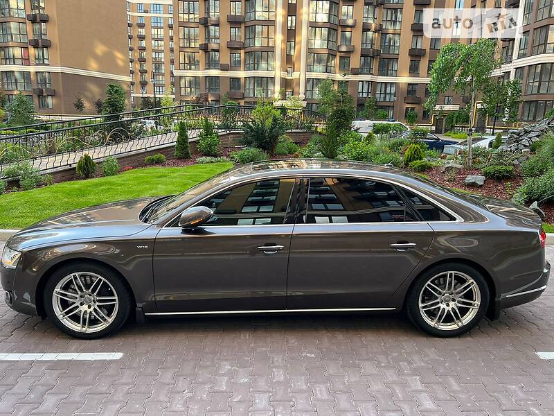 Седан Audi A8 2014 в Києві
