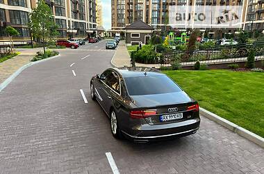 Седан Audi A8 2014 в Києві