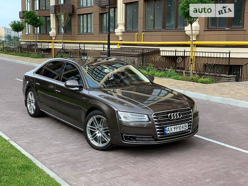 Седан Audi A8 2014 в Києві