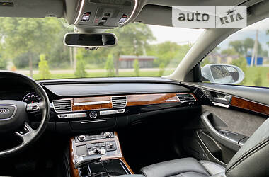 Седан Audi A8 2013 в Тернополі