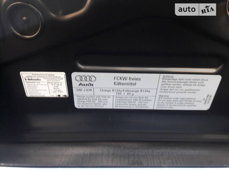 Седан Audi A8 2002 в Киеве