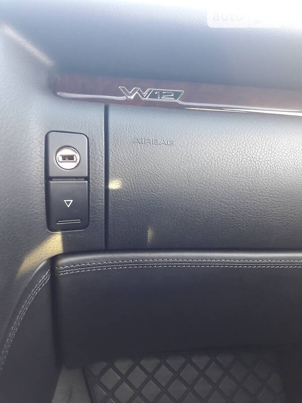 Седан Audi A8 2002 в Киеве