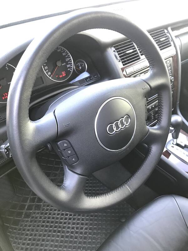 Седан Audi A8 2002 в Киеве