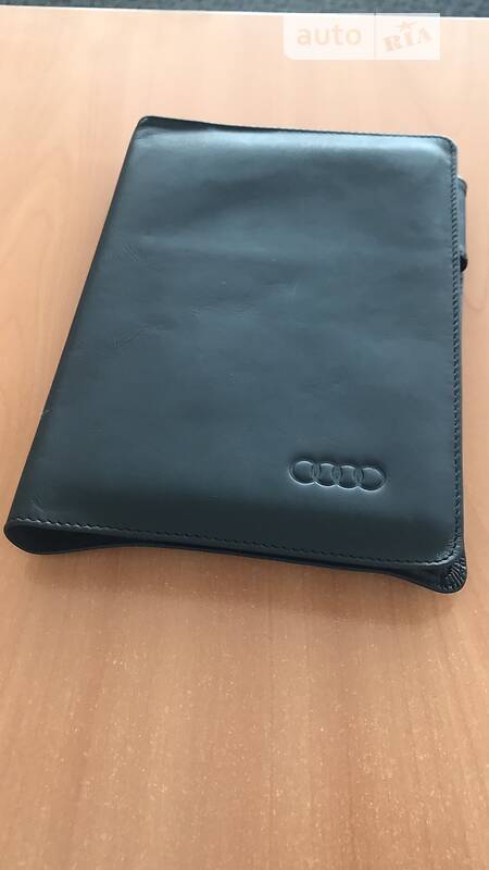 Седан Audi A8 2002 в Киеве