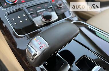 Седан Audi A8 2012 в 