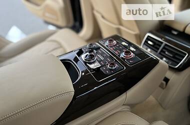 Седан Audi A8 2012 в 
