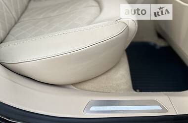 Седан Audi A8 2012 в 