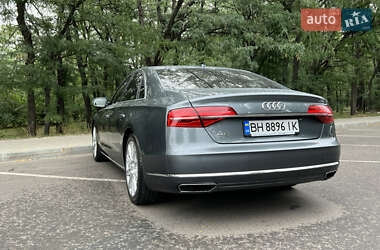 Седан Audi A8 2013 в 
