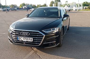 Седан Audi A8 2019 в Львові
