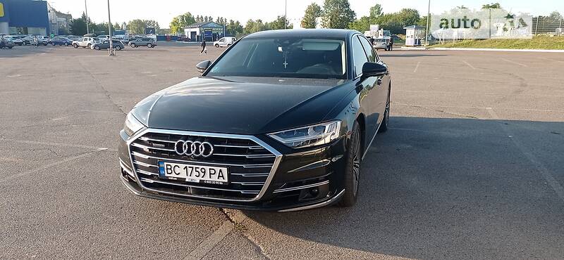 Седан Audi A8 2019 в Львове