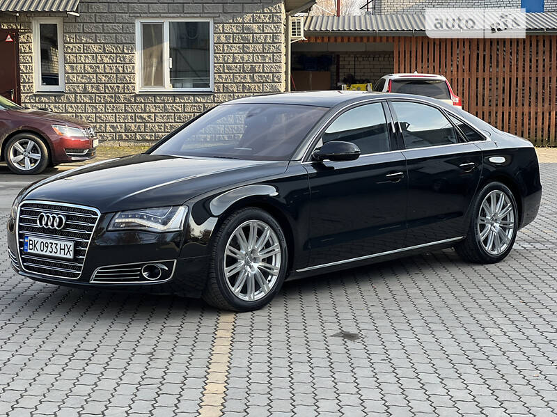 Седан Audi A8 2011 в 
