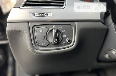 Седан Audi A8 2011 в 