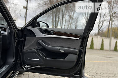 Седан Audi A8 2011 в 
