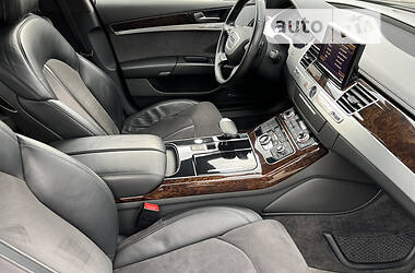Седан Audi A8 2011 в 