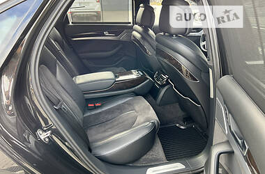 Седан Audi A8 2011 в 