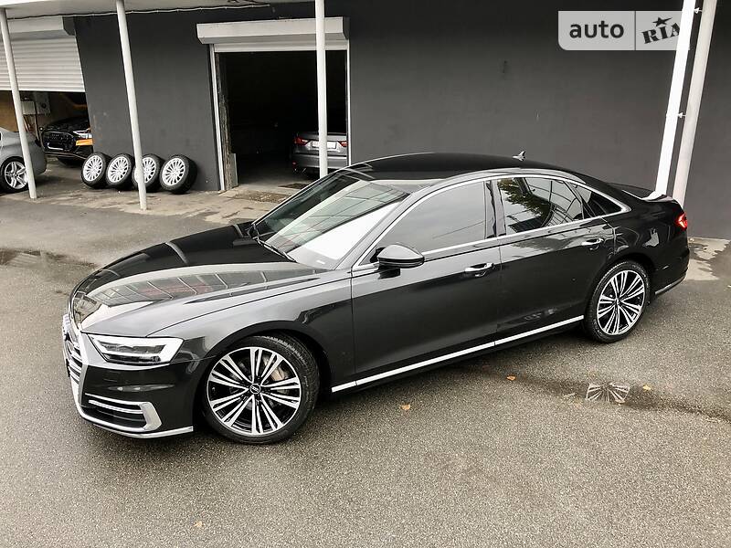 Седан Audi A8 2018 в Києві