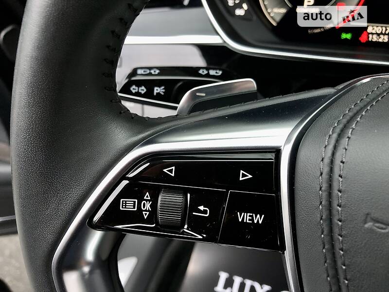 Седан Audi A8 2018 в Києві