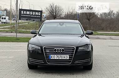 Седан Audi A8 2012 в Ужгороді