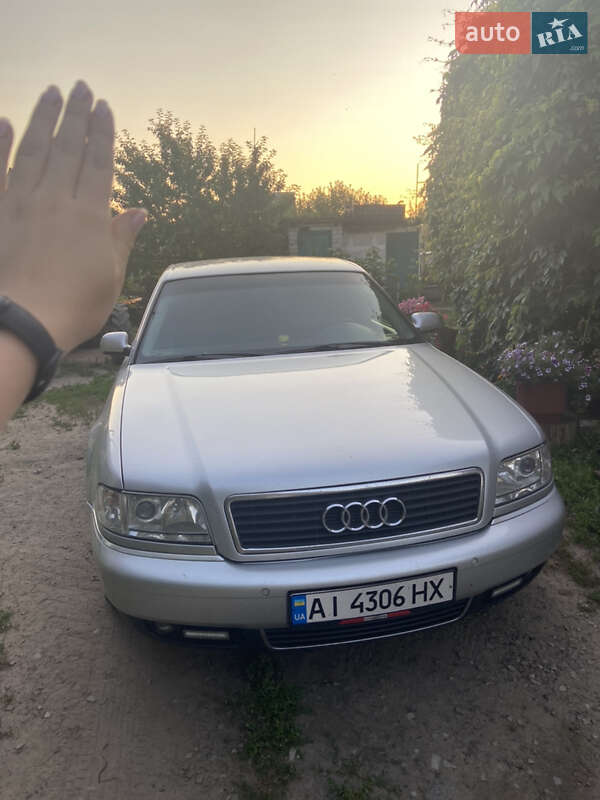 Седан Audi A8 1999 в 