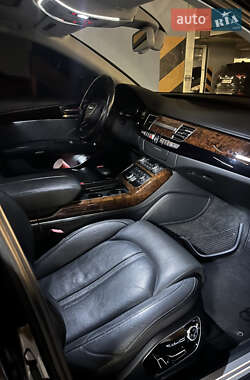 Седан Audi A8 2012 в Киеве