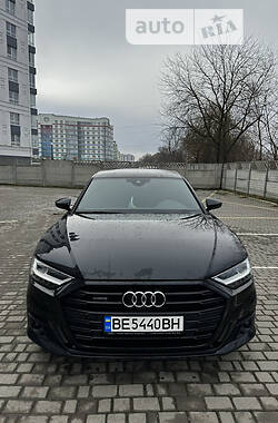 Седан Audi A8 2021 в Івано-Франківську