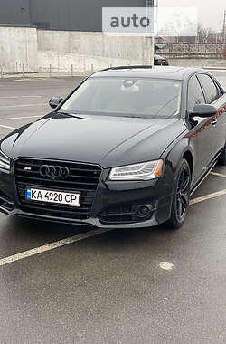 Седан Audi A8 2016 в Киеве